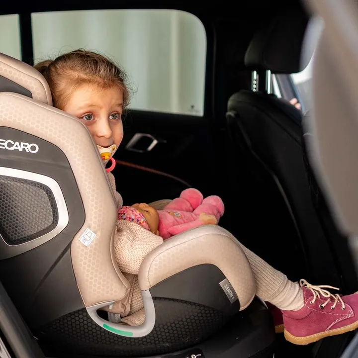 Автокрісло RECARO XENON 1 KID Elegant Beige — Photo 14