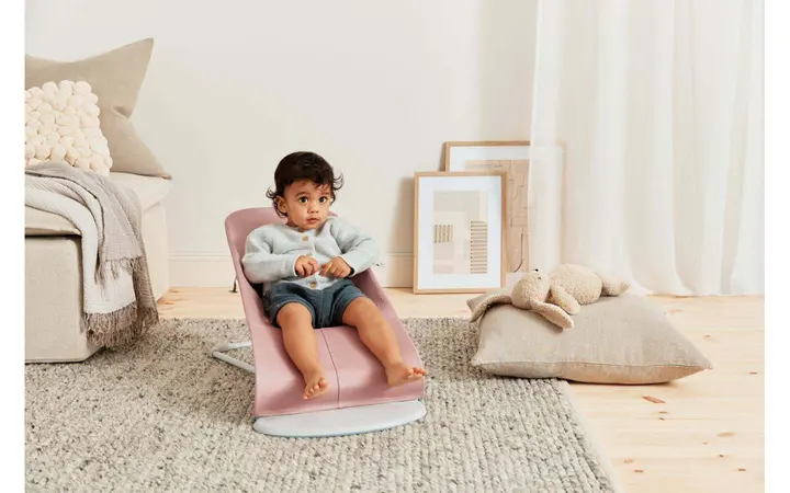 Шезлонг для немовлят BabyBjorn Bouncer BLISS Woven Petal Quilt Dusty Pink — Photo 23