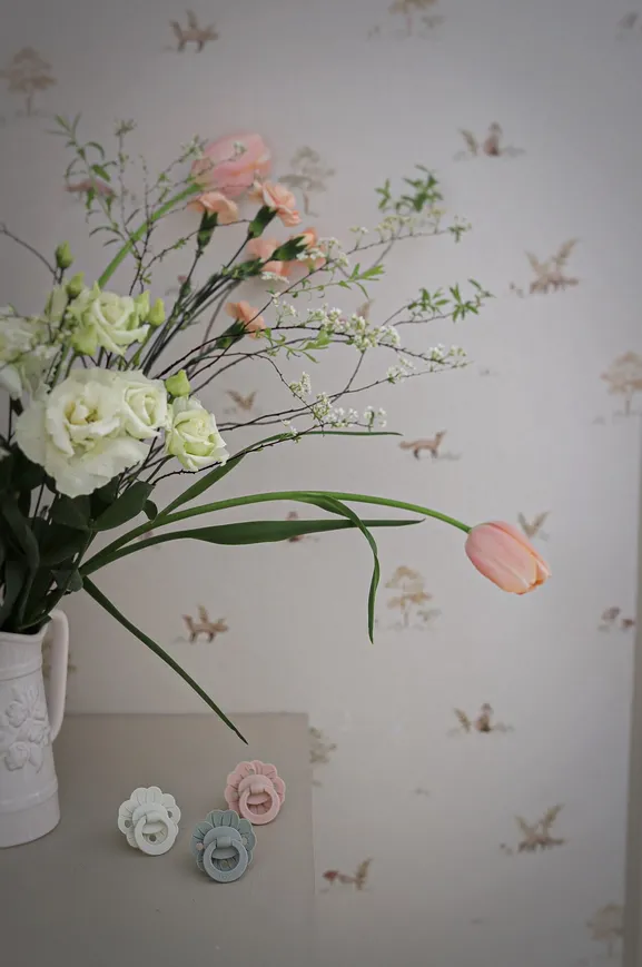 Пустушка Elodie Details Binky Bloom Mineral Green — Photo 9