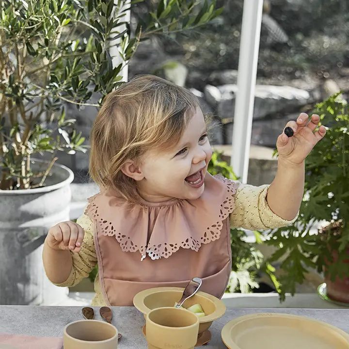 Нагрудник для годування Elodie Details Baby Bib Faded Rose — Photo 3