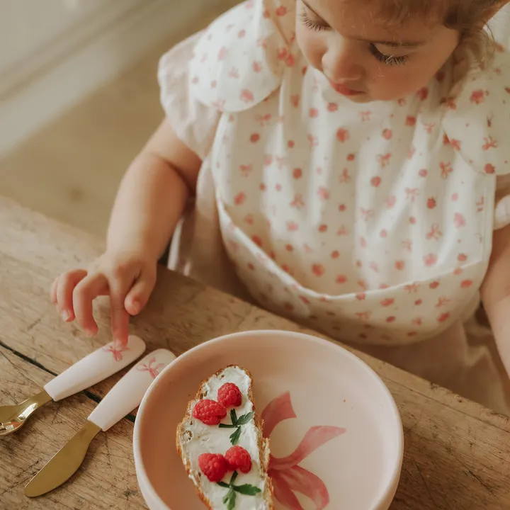 Набір для годування Elodie Details Silicone Plate Set Rosy Bow — Photo 10