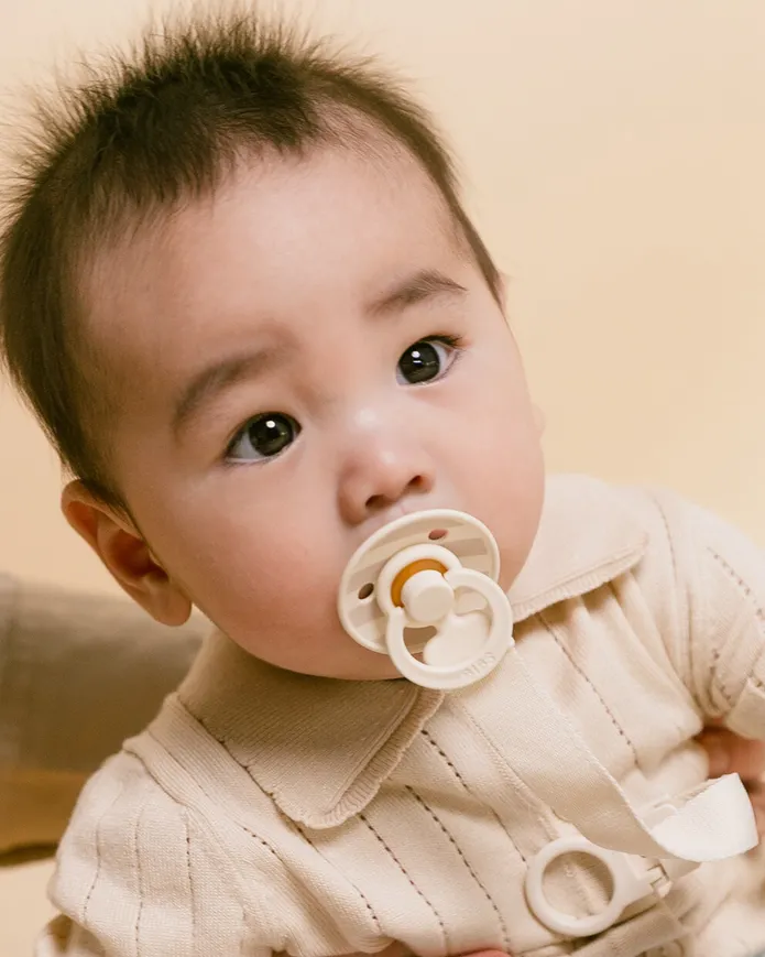 Подарунковий набір пустушки та тримач для соски BIBS Colour Pacifier &amp; Loop Clip Gift Set Latex – Sage — Photo 5