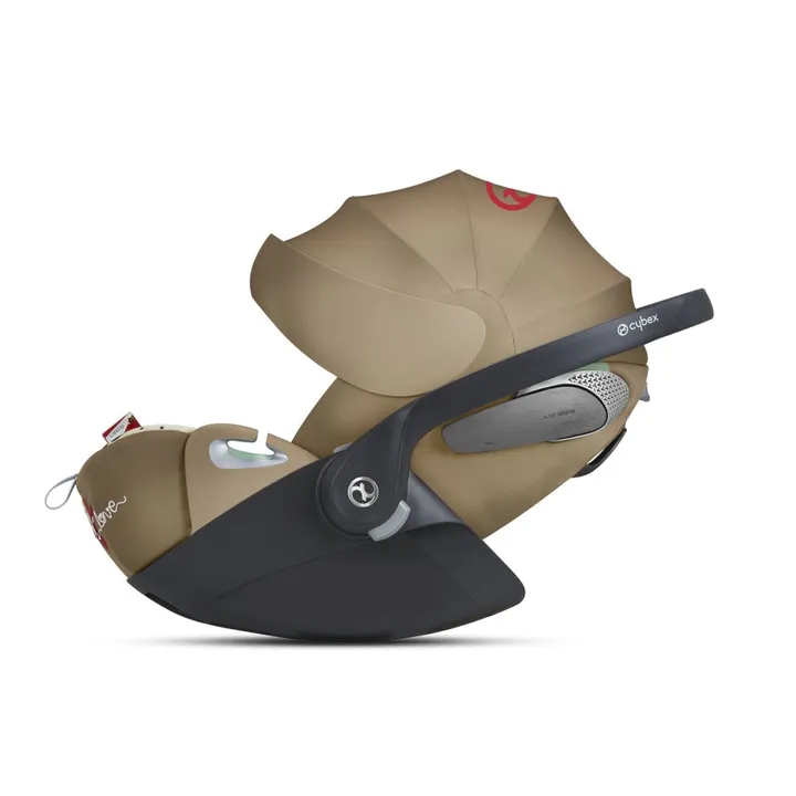 Автокрісло Cybex Cloud T i-Size by Karolina Kurkova One Love — Photo 9