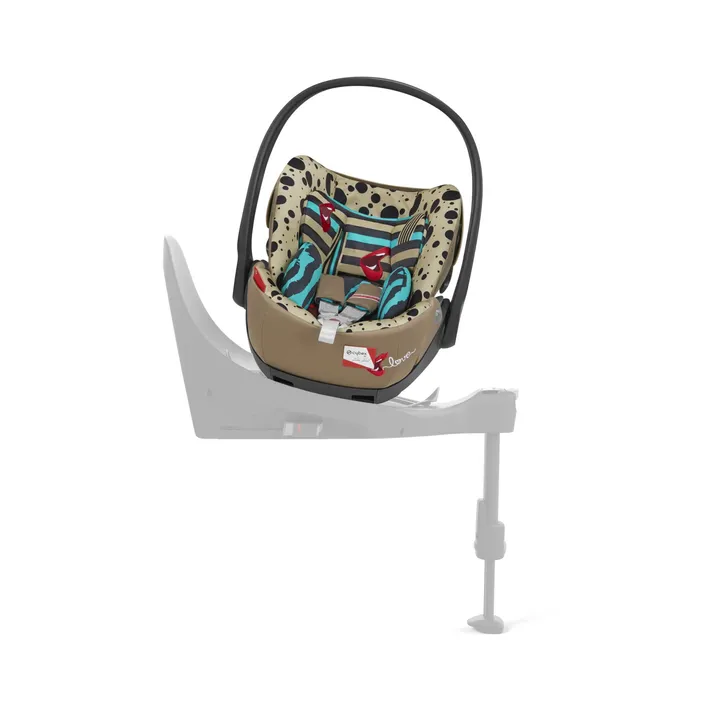 Автокрісло Cybex Cloud T i-Size by Karolina Kurkova One Love — Photo 10