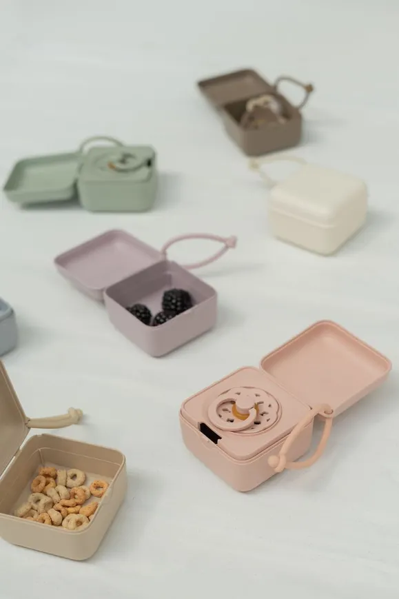 Контейнер для пустушок BIBS Pacifier Box Blush — Photo 16
