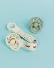 Подарунковий набір пустушки та тримач для соски Bibs x Moomins Colour Pacifier &amp; Loop Clip Gift Set Latex – Ivory/Sage — Photo 2