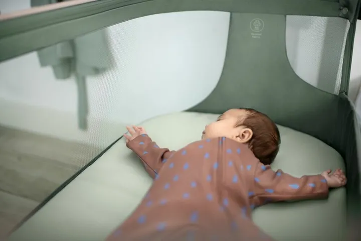 Приставне ліжечко MAXI-COSI Iora Air Beyond Green — Photo 15