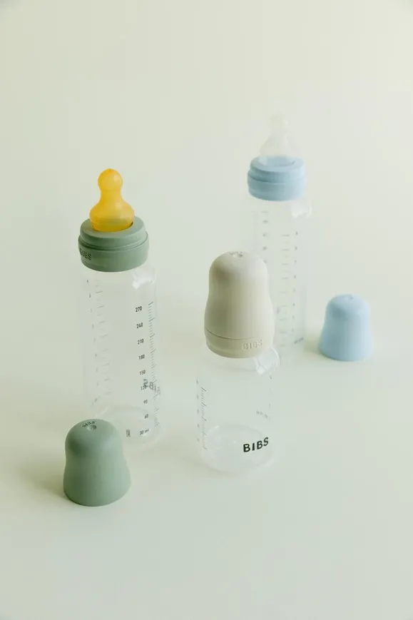 Дитяча пляшечка BIBS Baby Bottle Round Silicone 270 мл Medium Flow (середній поток) Sage — Photo 11