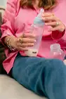 Дитяча пляшечка BIBS Baby Bottle Round Silicone 270 мл Medium Flow (середній поток) Ivory — Photo 6